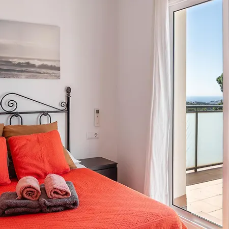 Azzure Holiday home *